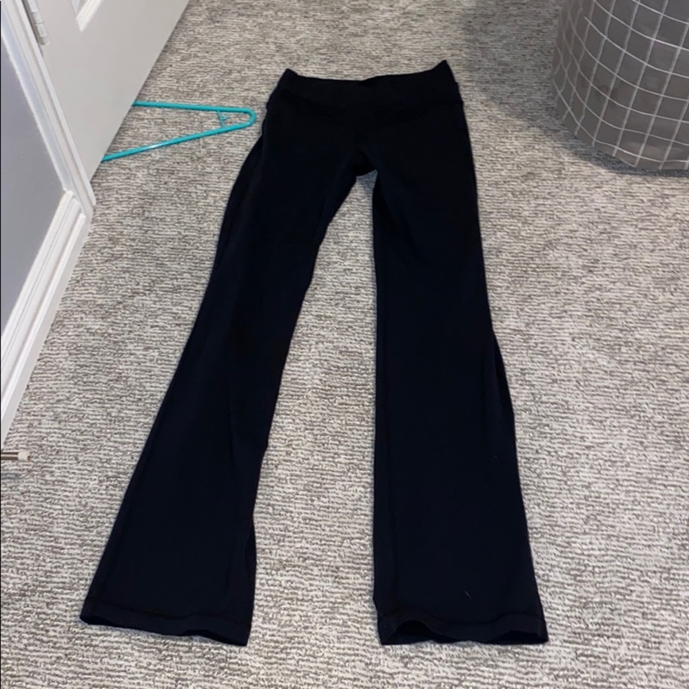 Lululemon yoga pants